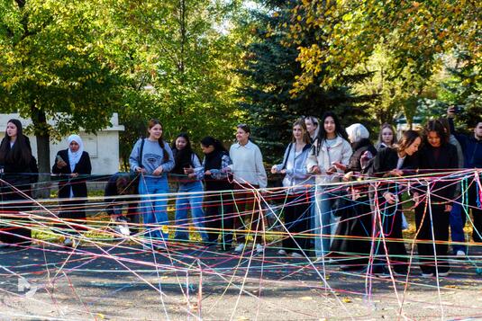 В парке Перовского состоялся ежегодный фестиваль «Нити дружбы», посвященный межкультурному диалогу