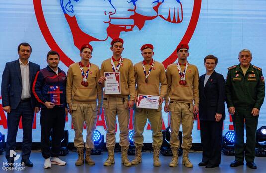 Команда Университетского колледжа ОГУ завоевала серебро на соревнованиях «А ну-ка, парни!»